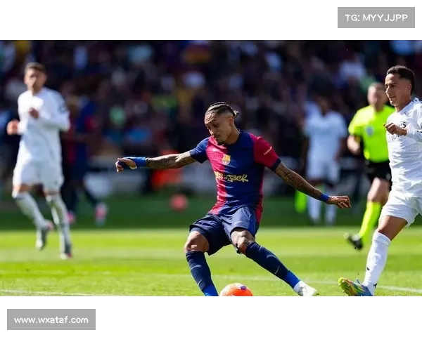 巴萨战术革新引发球迷热议 战术变化如何影响球队未来表现