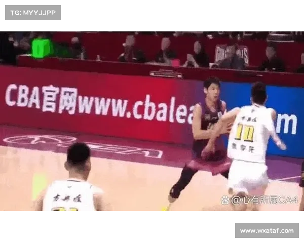 广厦队如何通过战术调整与团队配合实现四连胜目标