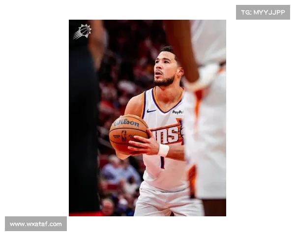 德文·布克职业生涯初期展现非凡竞争意识与潜力