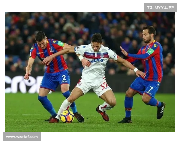 德黑兰独立足球队崛起之路:从低谷到顶峰的奋斗与成功秘诀 德黑兰独立足球队崛起之路:从低谷到顶峰的奋斗与成功秘诀